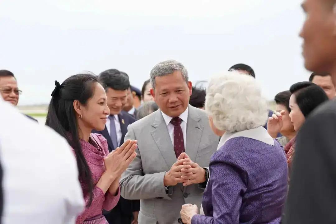 柬埔寨真奇怪，西哈莫尼国王、洪马内首相、夏卡武王子看着都挺憔悴的，可是70多岁的