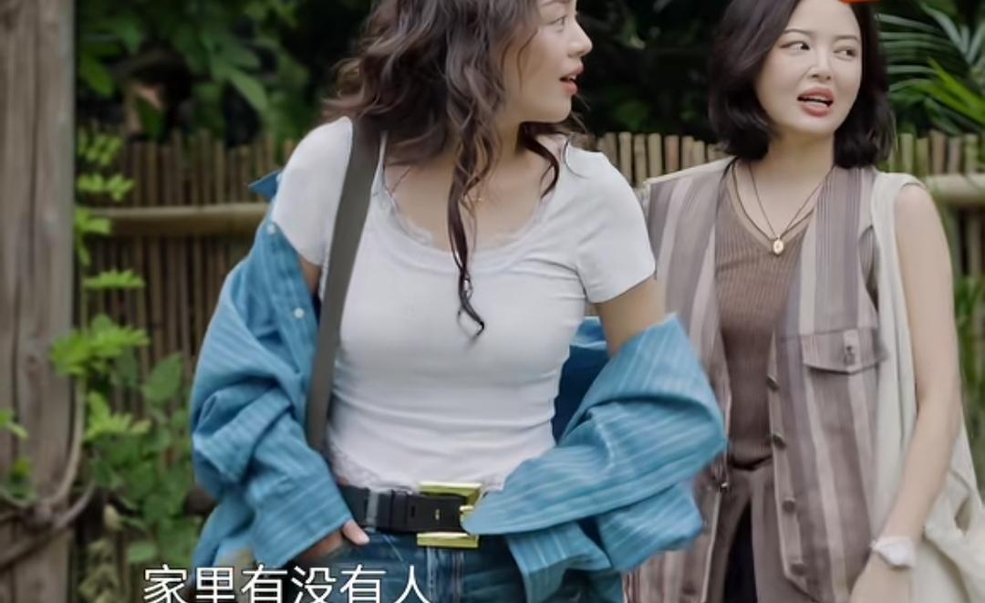 马思纯和辛芷蕾来参加《向往的生活》的录制，张子枫带着他俩参观蘑菇屋，马思纯：“你