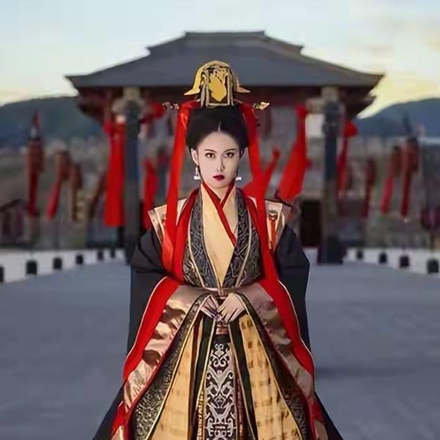 宣太后私通义渠王，生下二子后，为何又要亲自把义渠王给诱杀了？很多人骂宣太后