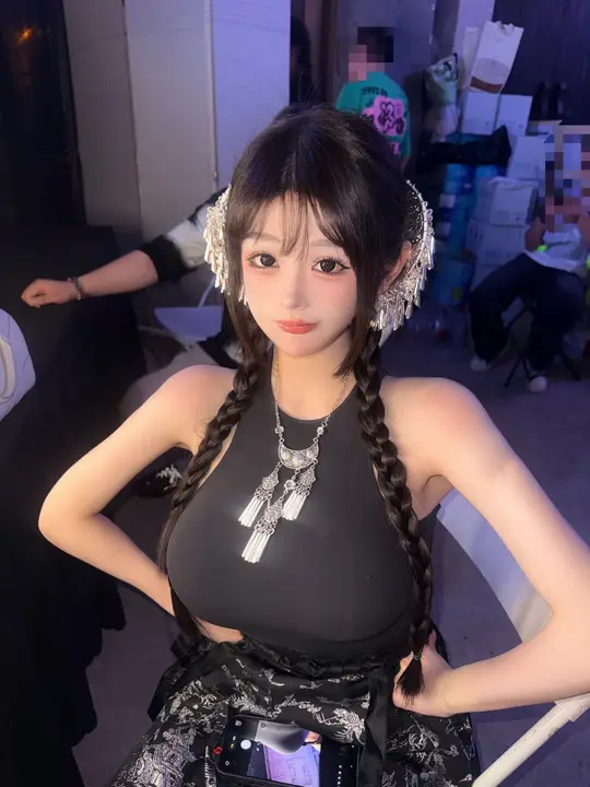 漂亮的萌妹有杀气