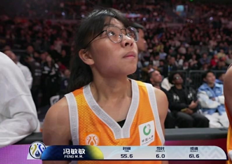 小姑娘冯敏敏：打脸CBA职业球员！在CBA全明星技巧挑战赛的比赛中发生极其疯