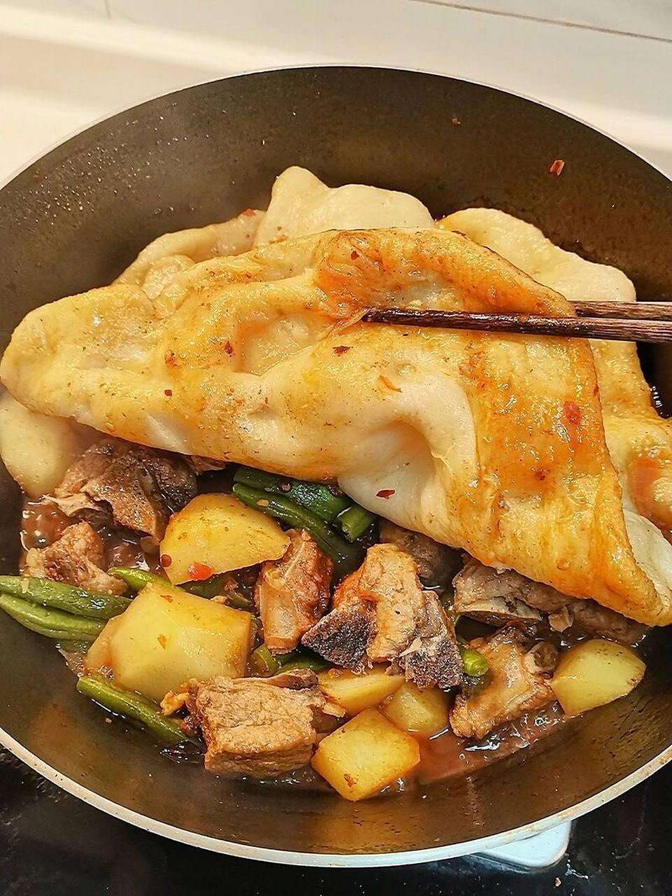 创新版“小猪蒸菜”超级好吃，健康营养少油昨天晚上从冰箱拿出一块土猪肉，今天早