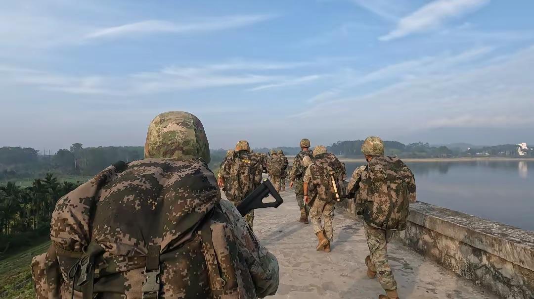 退伍才知道原来这才是我的摩托化步兵