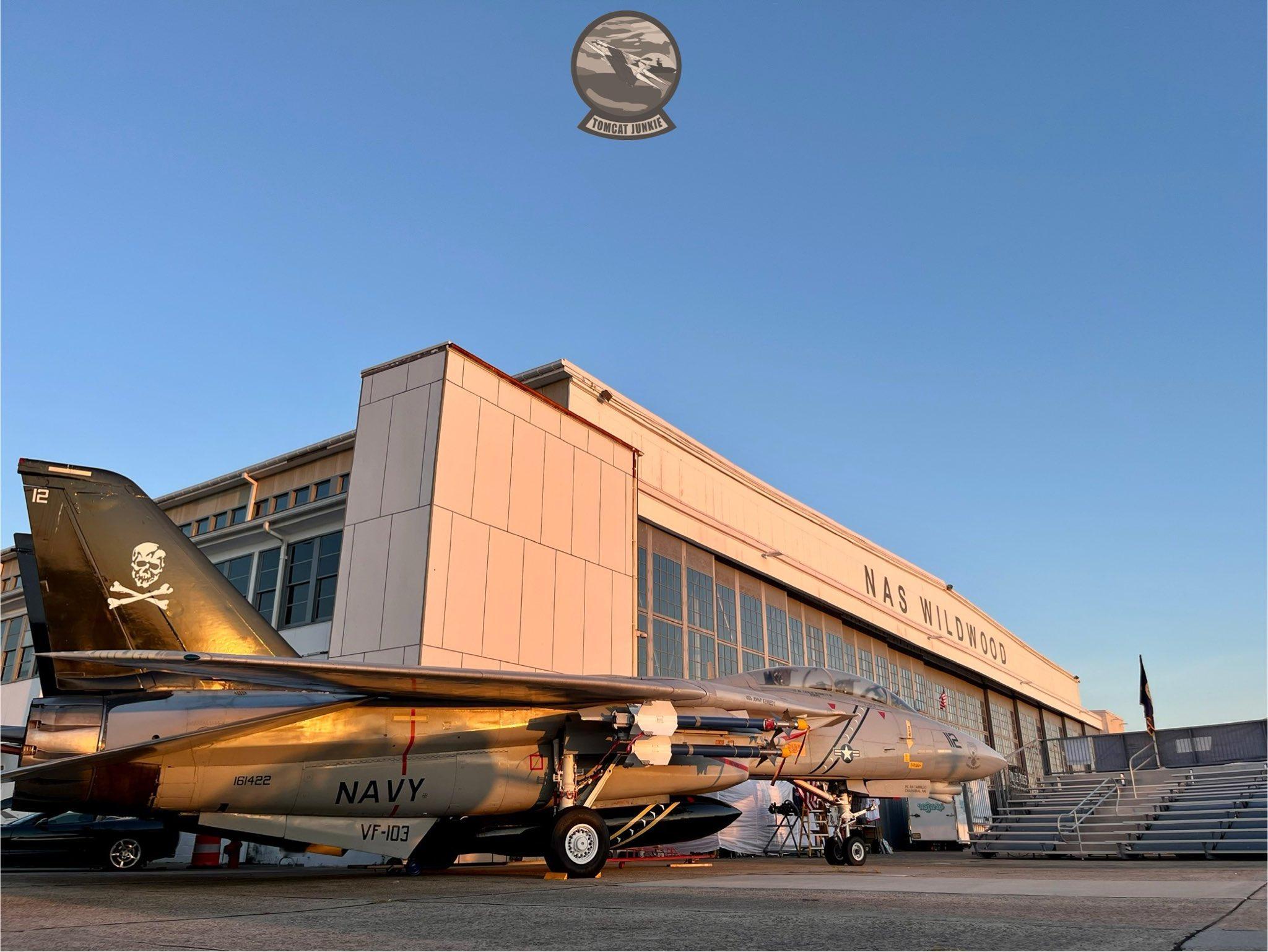 猫宁。在怀尔德伍德海军航空站的海盗旗中队F-14大猫​​​