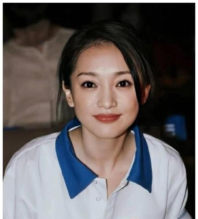 2014年，周迅跟高圣远闪婚。婚后不久，高圣远就问周迅借300万开公司，没想到周