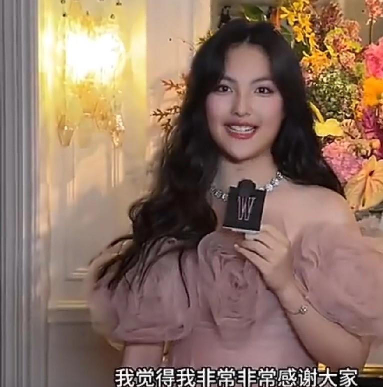 李湘处理危机公关的能力太弱了！10月5日，李湘带着王诗龄参加活动，在活动上王诗