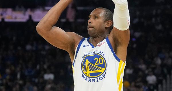金州勇士中锋阿尔·霍福德周一表示，他将在未来几周内决定是否执行价值近600万美元