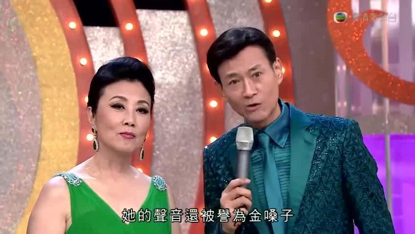 徐小凤 婚纱背后_婚纱背后 徐小凤 婚纱背后或许是幸福 或许呢