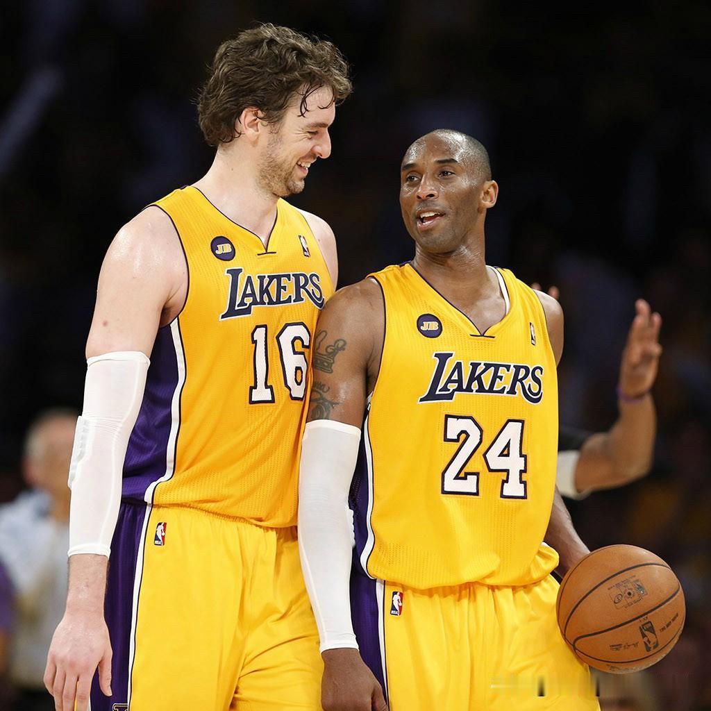 一夜之间！NBA传来多则湖人队相关消息1、2010年的今天，NBA总决