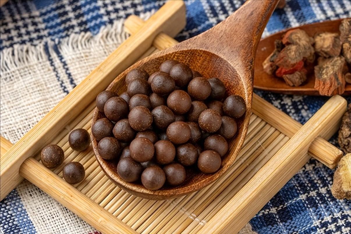 补中益气丸别乱吃！当心越补气越耗肾精，加这1味，补而不泄、越补越稳！提示：