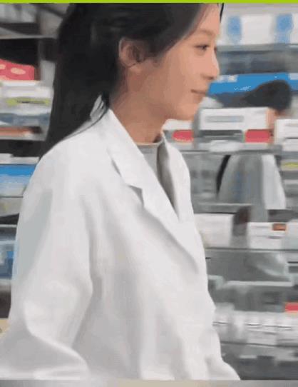 在专业者眼里，每个人都是一样一样的，没有谁比谁高尚