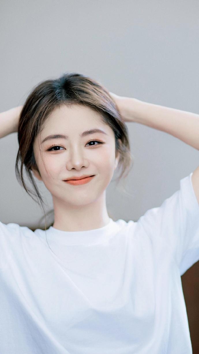 谭松韵｜清新甜美的娃娃脸太让人心动了