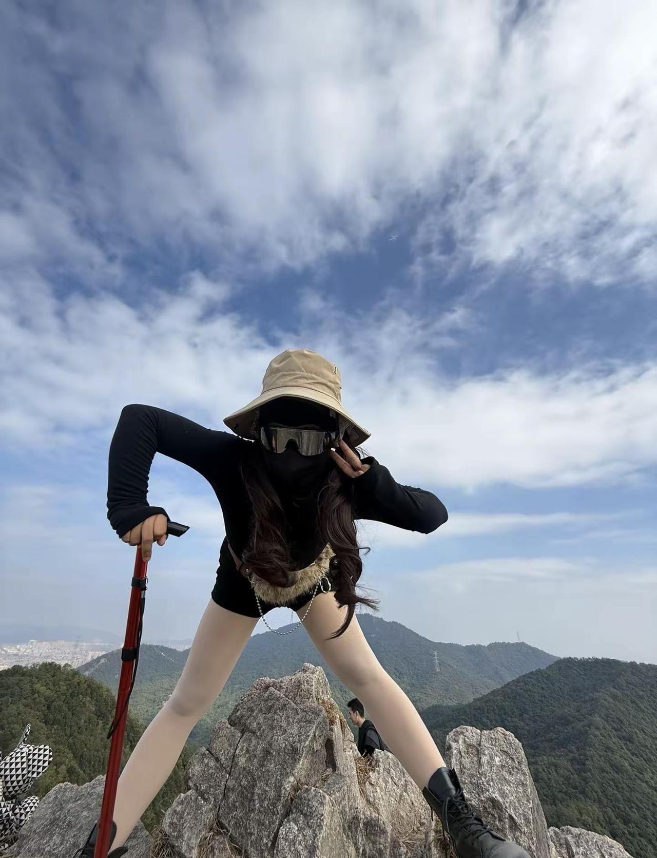 求乌兰察布爬山攻略