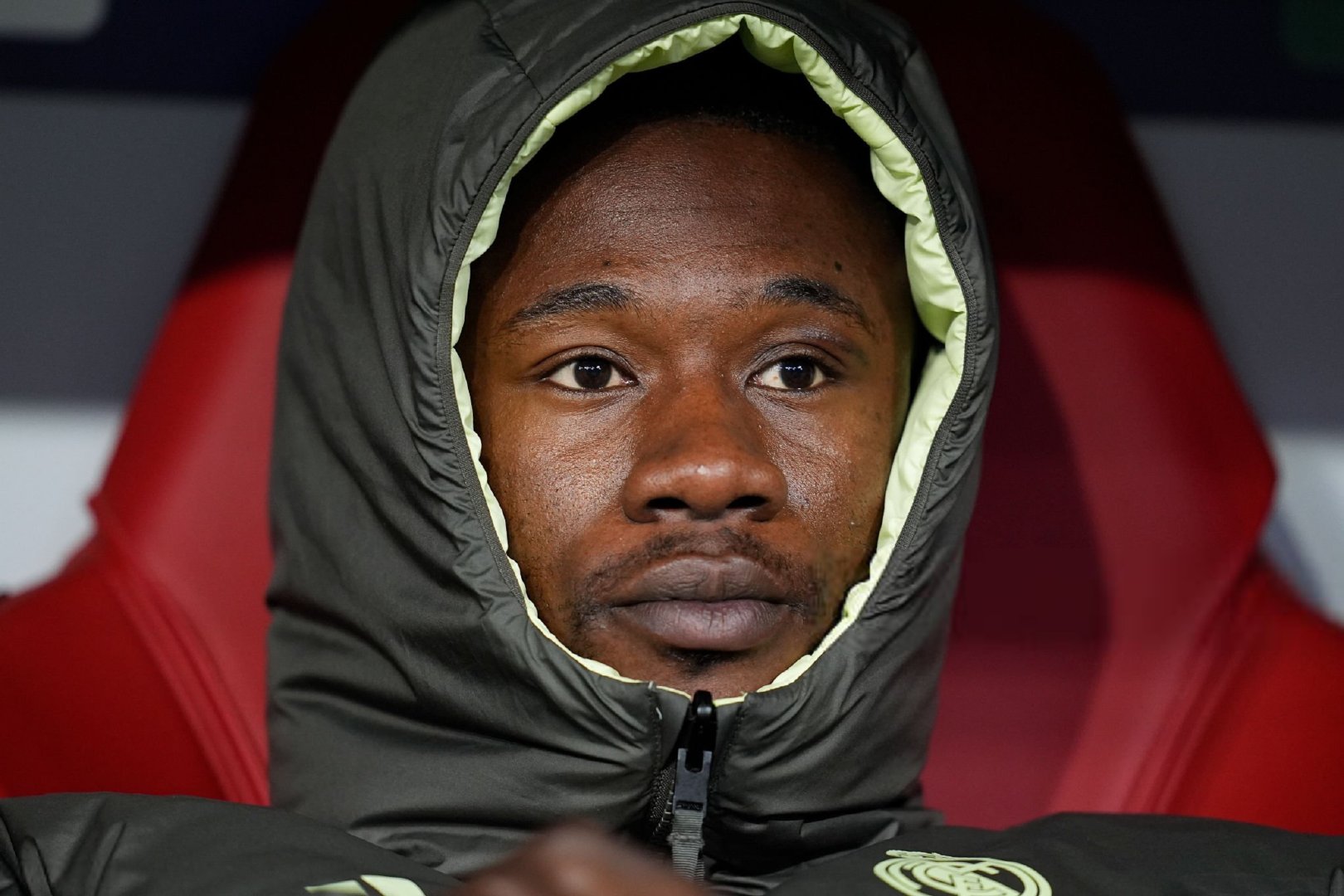 okdiario：巴黎圣日耳曼和切尔西都对卡马温加感兴趣，皇马将在今夏将他挂牌出