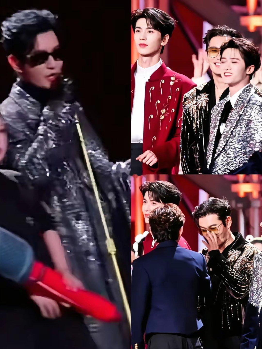 我妈看了张凌赫他两直摇头说黄晓明把旁边的他都衬得淡颜了，虽然我也很特别喜欢张凌赫