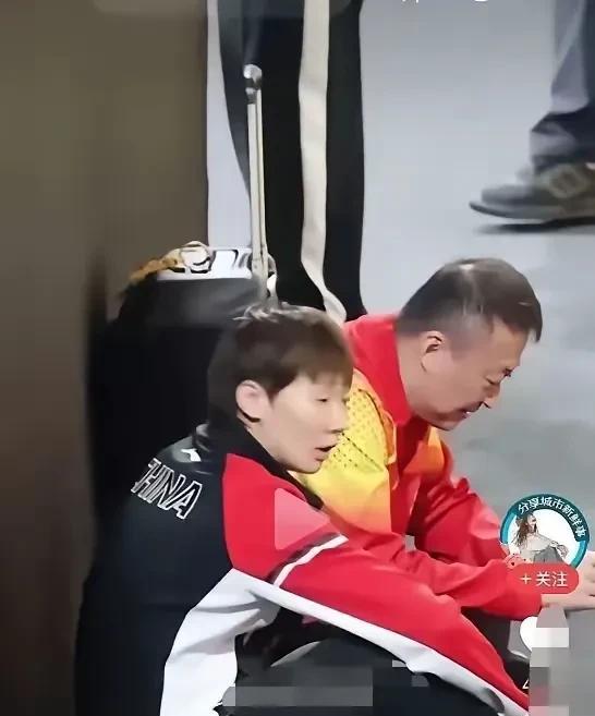 又看到他俩在一起，心里不免咯噔一声，我说莎莎这两次比赛，怎么马琳没有出现在场外！