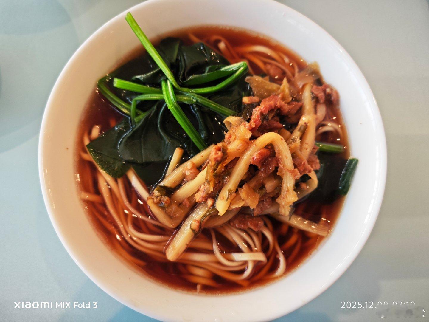 扬州的包子比面还好吃。