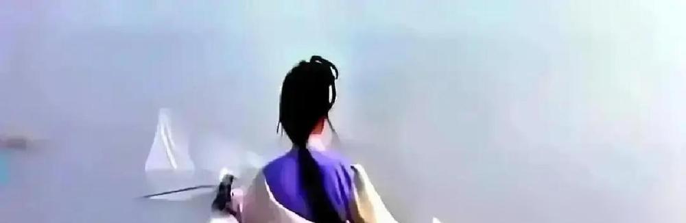 6秒钟。87版《红楼梦》。禁播的镜头。不是大尺度。是黛玉咳血时，穿的肉色里衣。