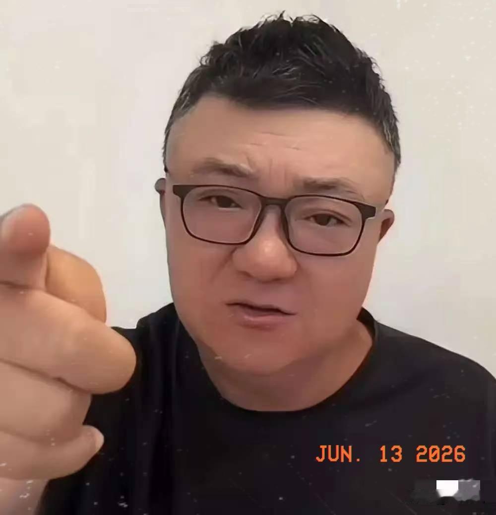 董路彻底爆发！直接开骂李璇：中国足球一半乱象毁在你们手里！火药味拉满！董路正