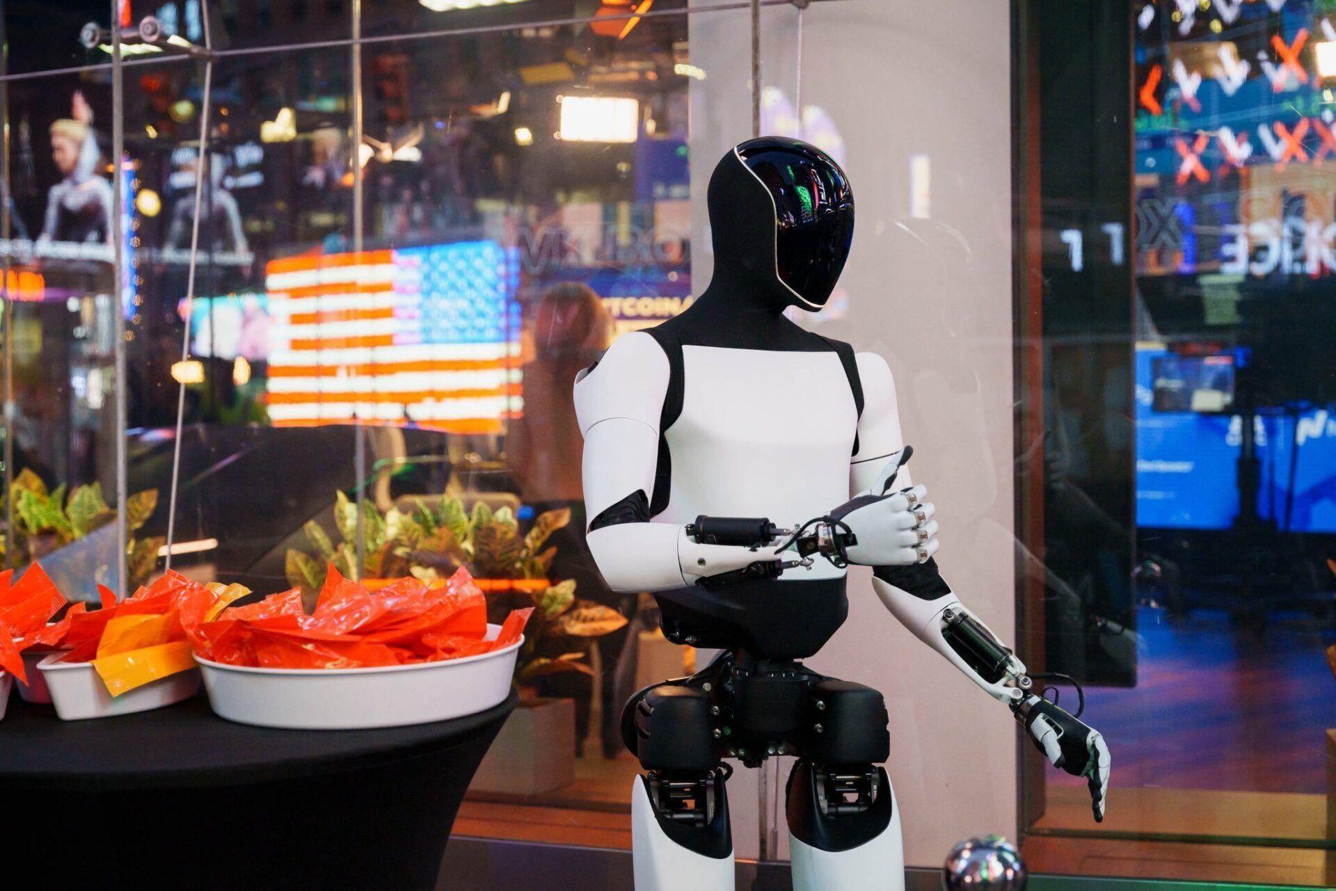 特斯拉Optimus人形机器人将亮相波士顿马拉松4月20日消息，据Teslara