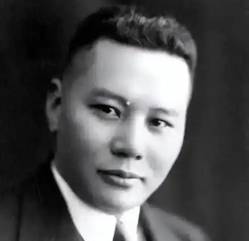 沈醉回忆录揭露：蒋介石数次想要除掉卢汉，保密局却始终不敢动手1949年12月9