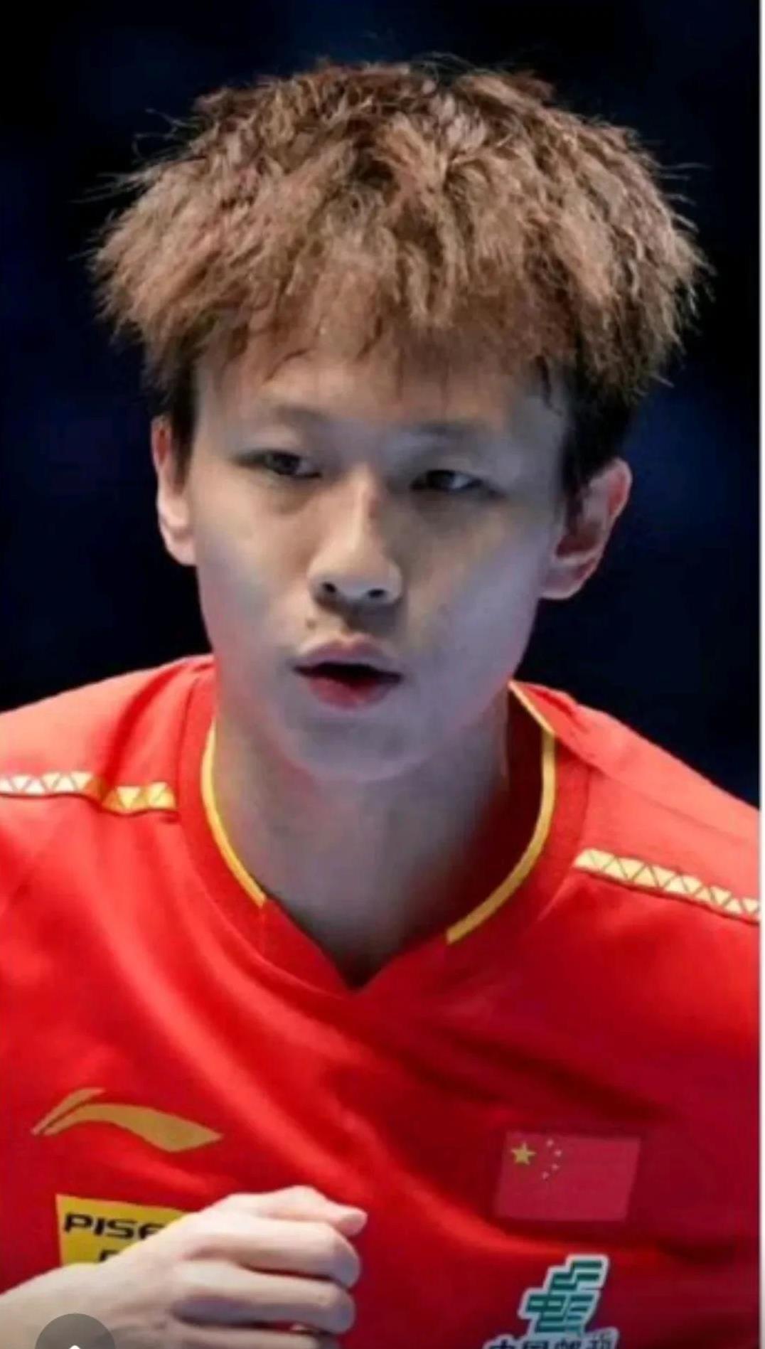 强势逆转！在今天凌晨刚刚结束的多哈世乒赛男单第一轮比赛中，30岁世界排名第16的