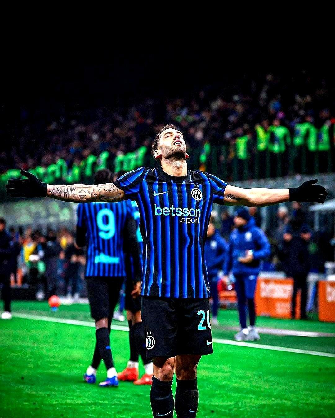 加拉塔萨雷副主席千里迢迢飞米兰，想趁冬窗把恰尔汗奥卢带回土耳其。国米一句话：不卖