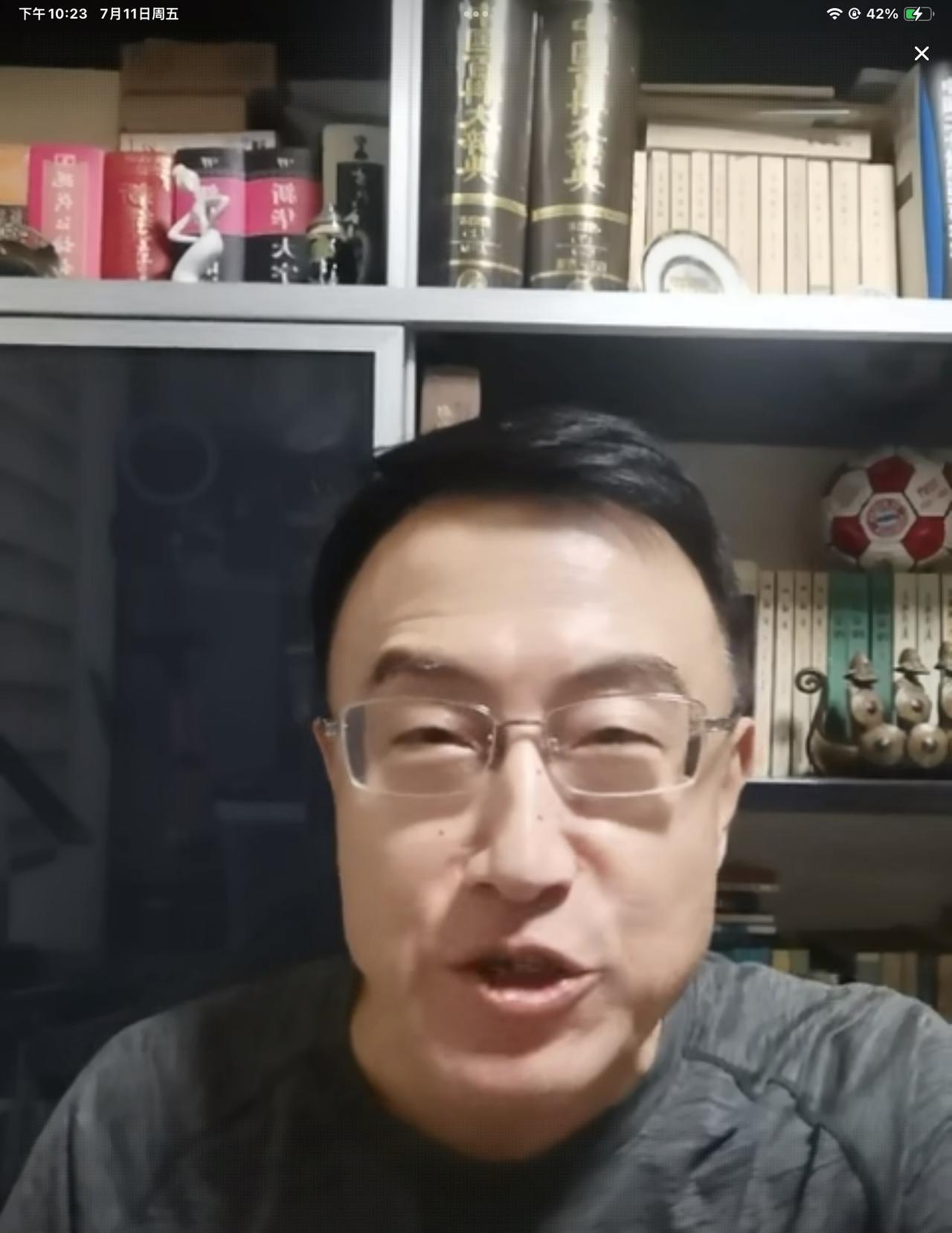 山东知名媒体人分不清广东和广州？直播说广东和江苏没有职业顶级球队，下面球迷反驳