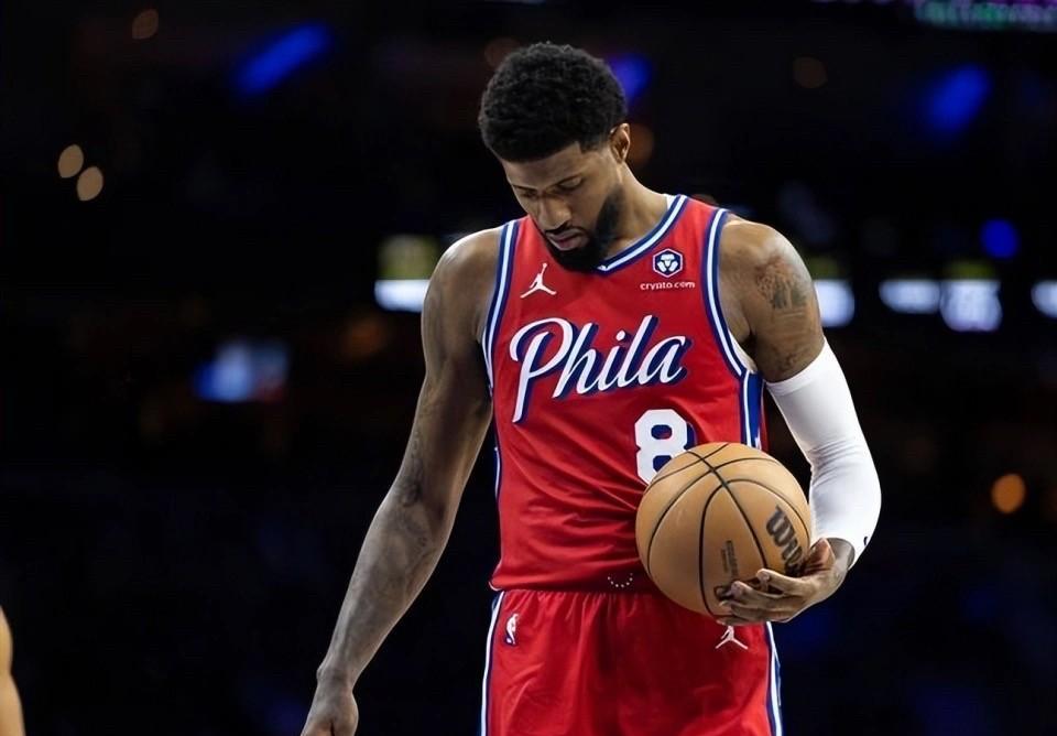 76人新赛季还没开打就遭遇晴天霹雳！据NBA知名记者BrettSiegel最