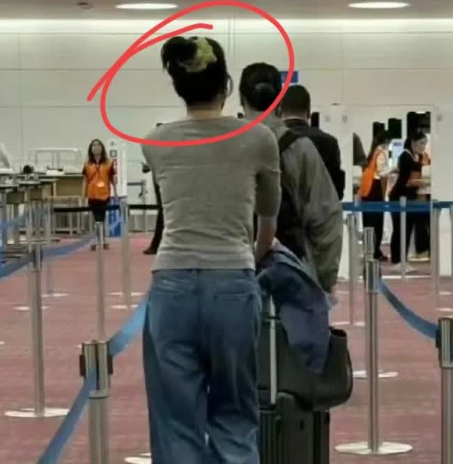 谢霆锋跟王菲去旅游，我能理解！去小日子，我也别强理解吧！但我真的不能理解
