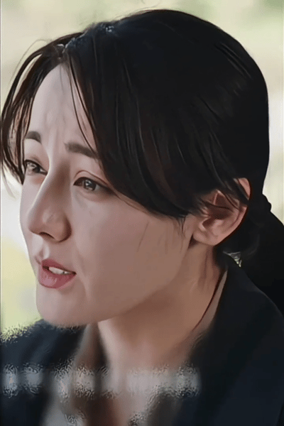 迪丽热巴哭戏她表演痕迹很重，她很努力能看的出来，但就是总给人一种“我很认真的在表