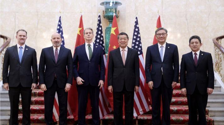 难怪美财长突然退出谈判回国，说白了就是美国原本以为能卡住中国脖子的AI技术管制这