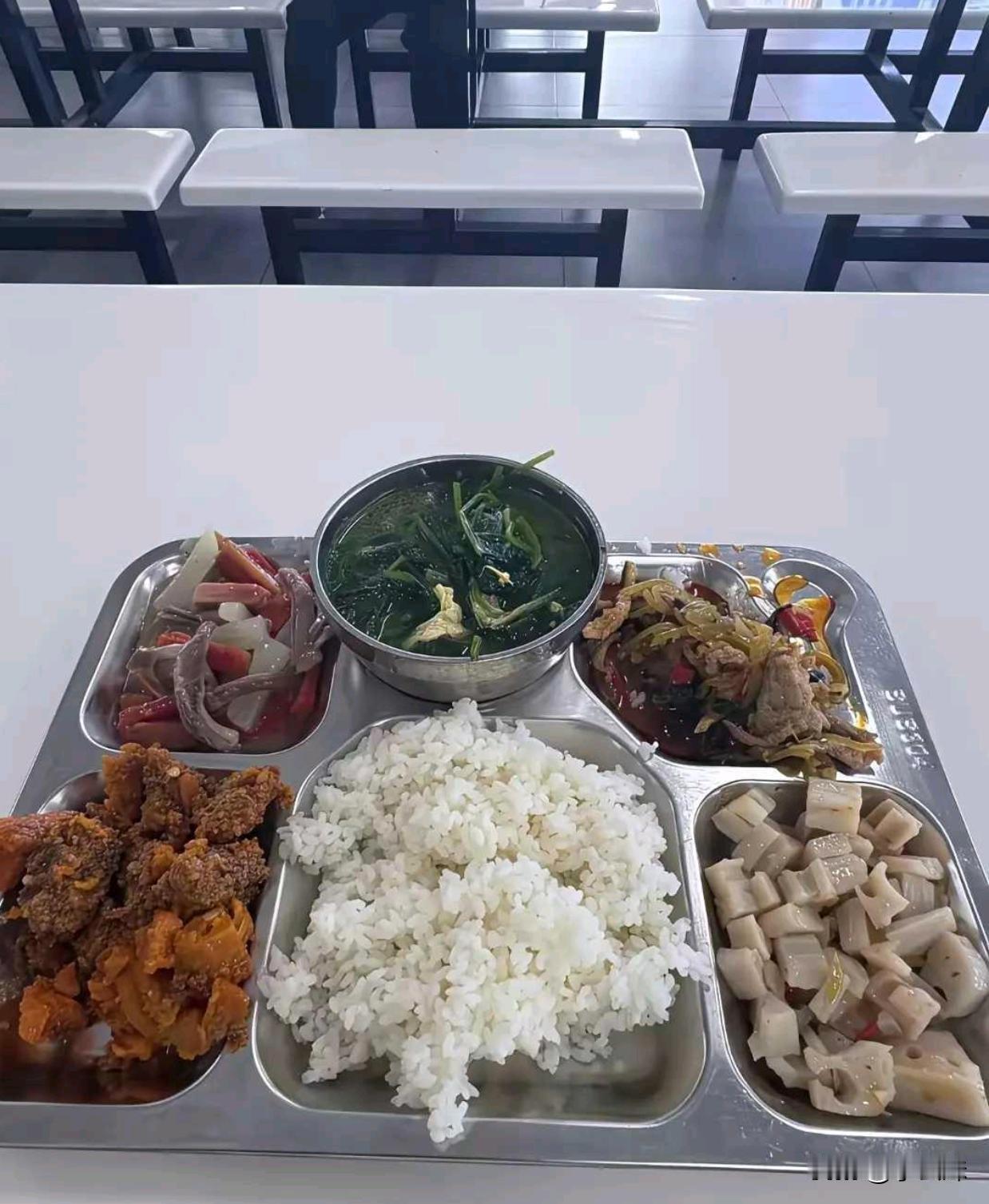 国企单位食堂盒饭12元，合理吗？