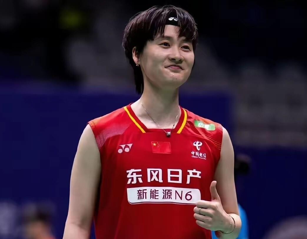 安洗莹在亚运女单赛场只打了两次就拿了两个冠军。2023年杭州亚运会她拖着一条伤腿跟陈雨菲拼到第三局，