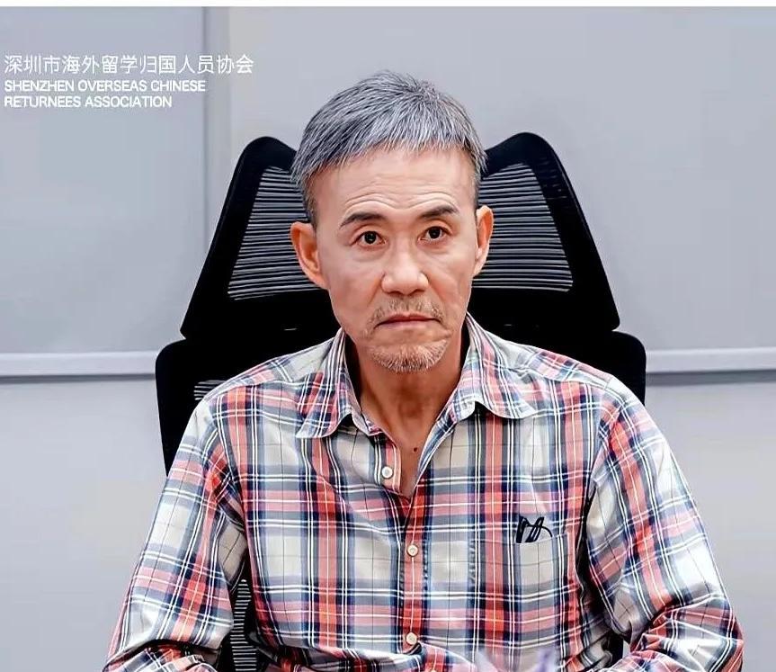 奉劝大家一句真心话男人到了一定年纪千万别瞎折腾了要不然就得像王石一样，一把年