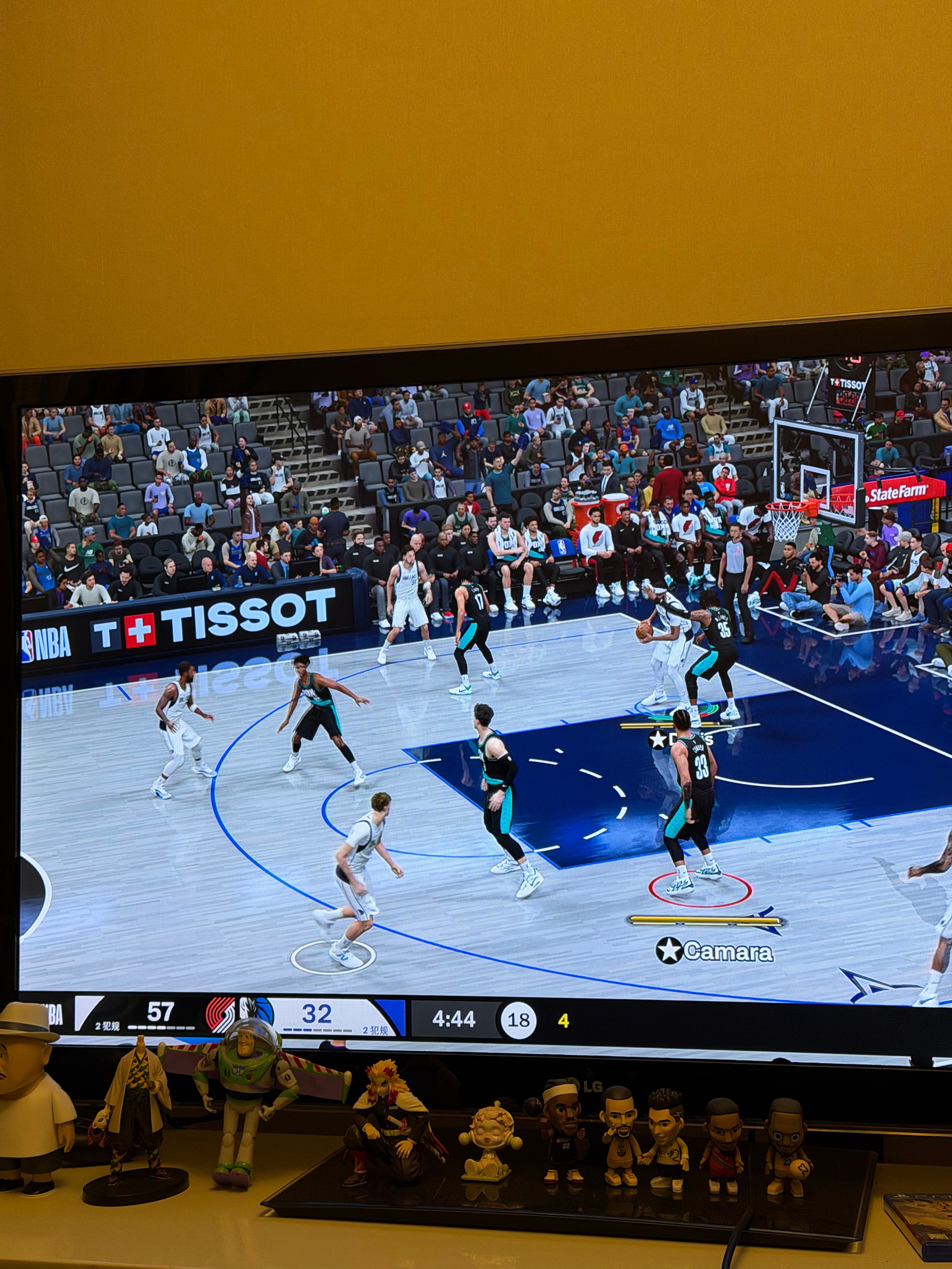 你们打2K正代，我强烈推荐一下五五开拓者，全阵容太强了在游戏里。推荐首发：利拉德