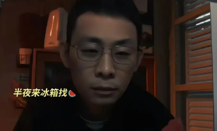 《以法之名》洪亮半夜来冰箱找西瓜，意外撞见老丈人和小舅子密谋！洪亮立马进入一