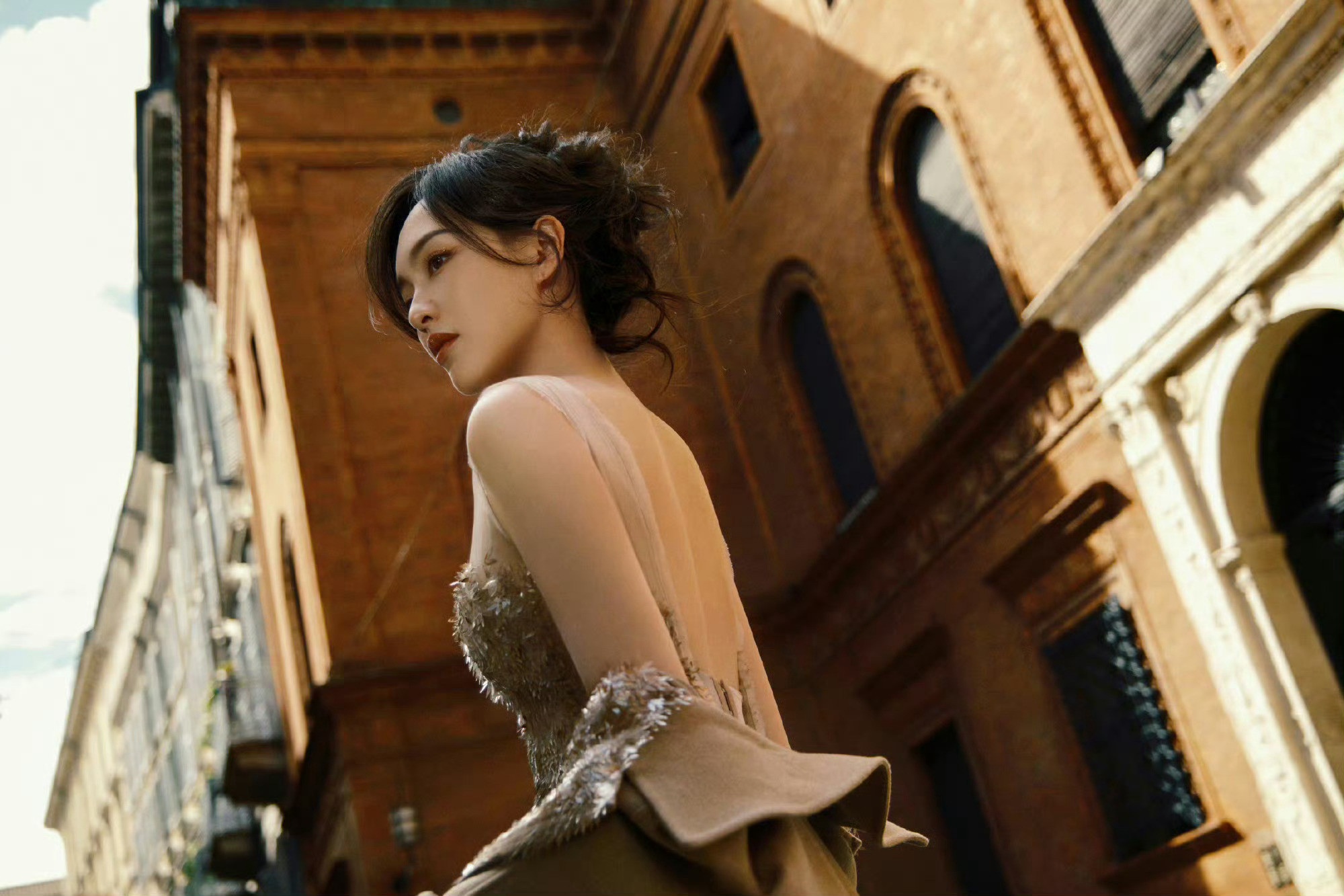 唐嫣x巴黎街头大片