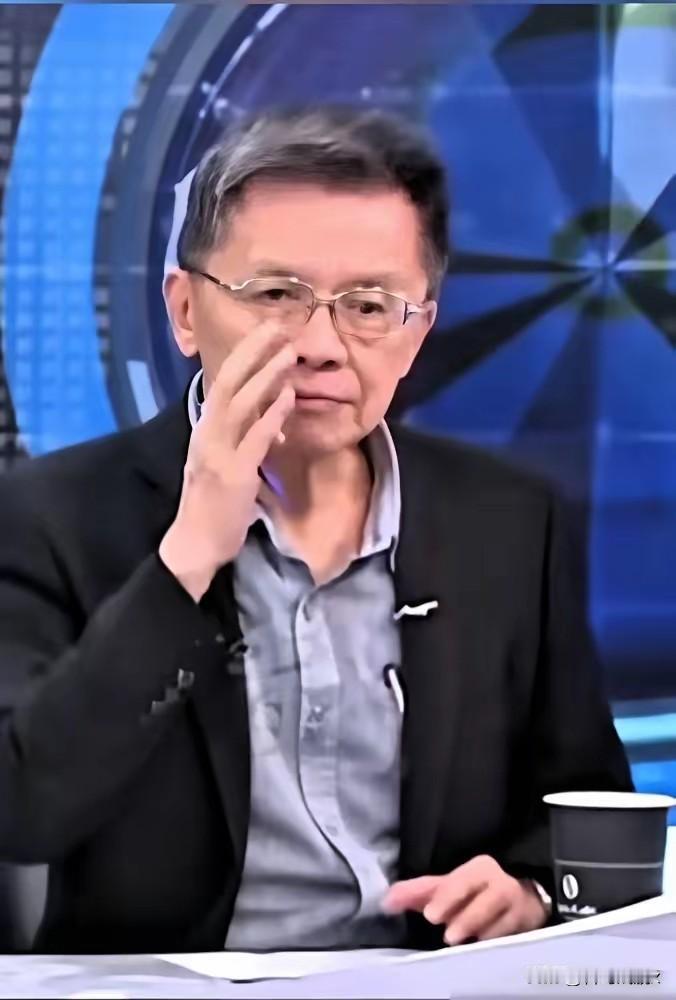 赵少康在自己节目上被人当面羞辱，气到发抖，就因为一句话：大陆网友都比你喜欢于北辰