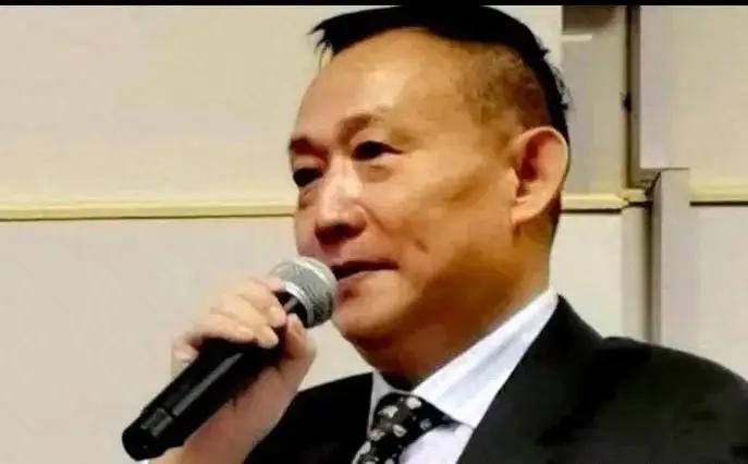 卢麒元这番话，真是一巴掌打醒了不少人！他说自己带出来的学生，就因为在论文里质疑了