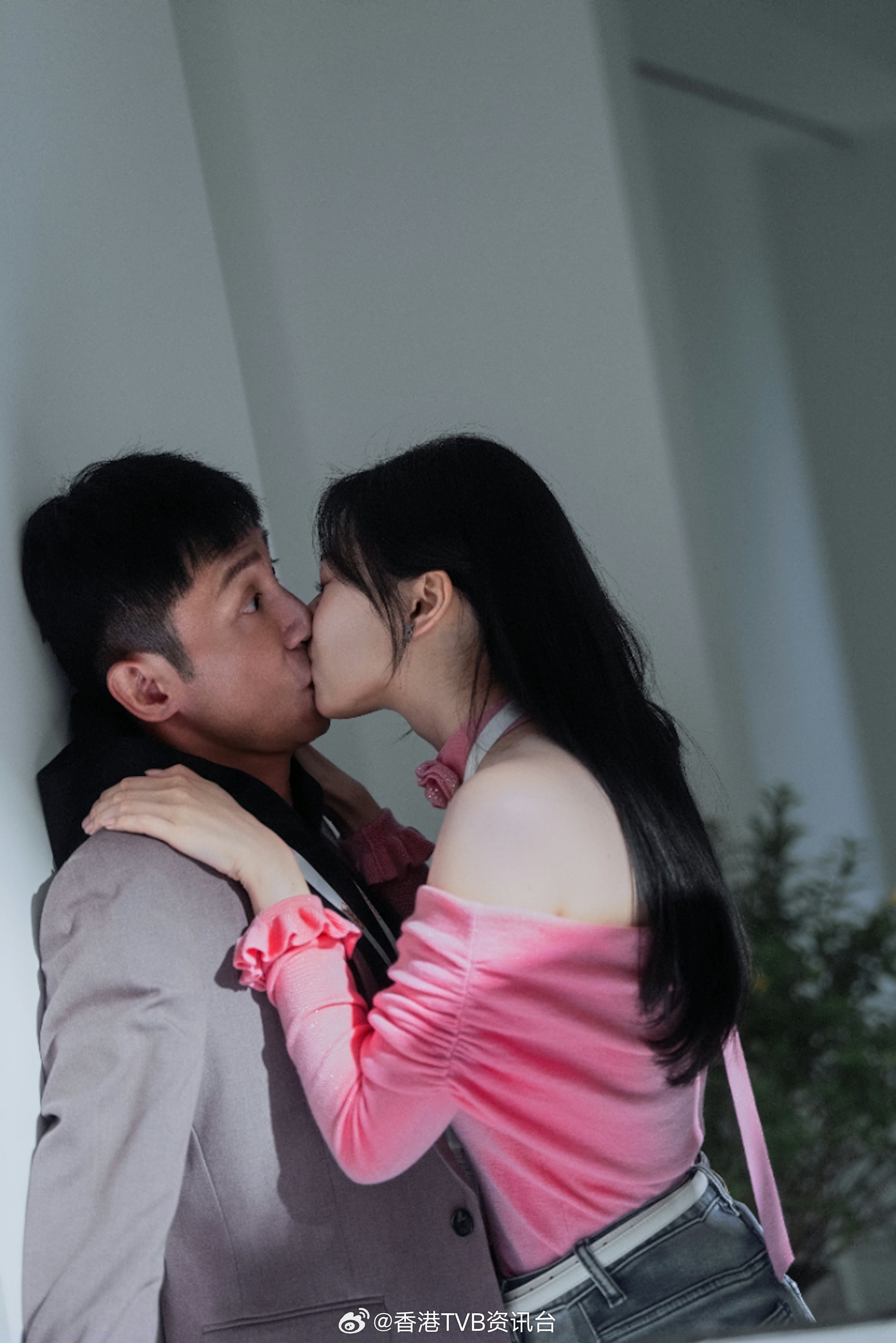 夫妻的博弈｜郭柏妍摆脱清纯形象饰演绿茶小三，叠字撒娇挑衅高海宁险些上演冲突剧集《