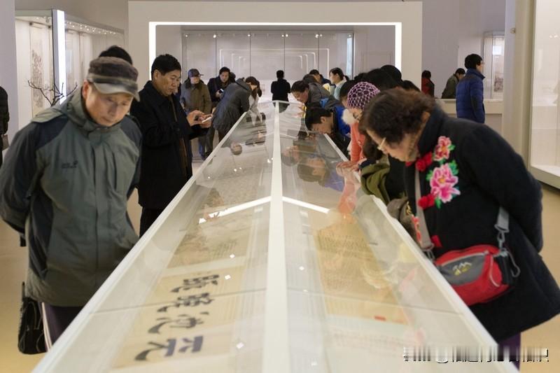 冒充庞莱臣后人！她靠假身份洗白国宝，背后藏着多大的走私阴谋？徐颖（实际是徐