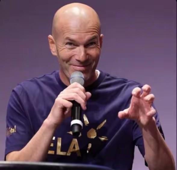 齐达内谈法国队在2026年FIFA世界杯上以0-2负于西班牙后被淘汰。"