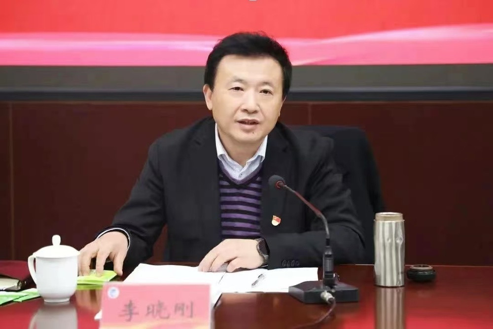 借用管理服务对象钱款, 江西省供销合作社联合社理事会原主任李晓刚, 开除党籍