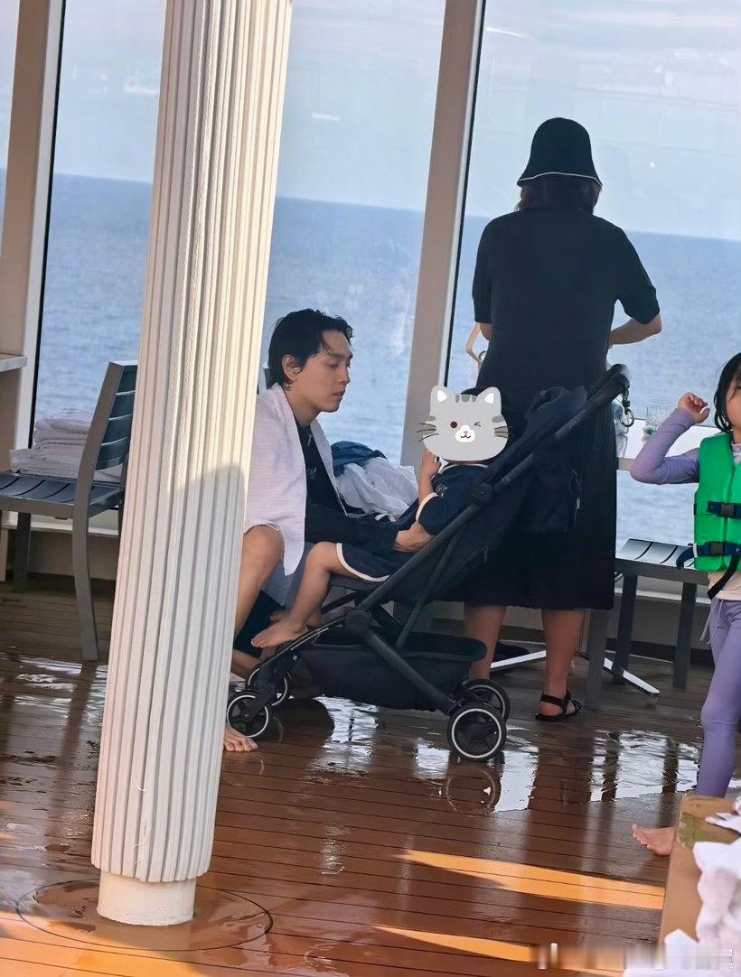 朴信惠崔泰俊老大这么大了？？二胎也快生了吧