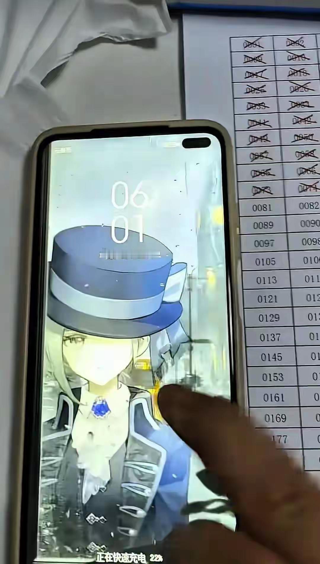 温州父亲1439分钟绝望解锁亡女手机，那串打不开的密码里锁着千万家庭不敢直视的伤