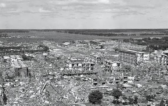 1976年，唐山大地震前，专家预测，河北在7月22日至8月5日可能会发生地震，青