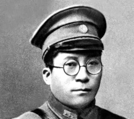 1949年，敌人让杨钦典，把白公馆剩下的19名地下党员全部杀了，这时，一个地下党