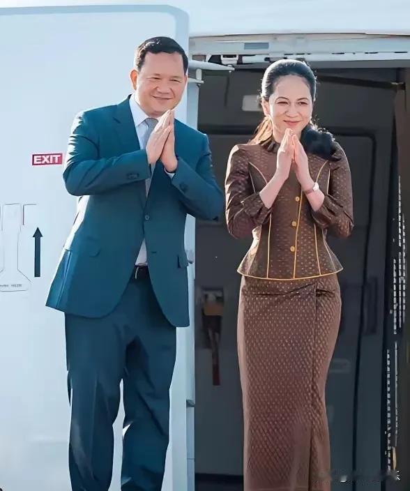 从坦克到推特：洪森家族的权力迭代，越活越回去？洪森的儿子洪玛奈虽然执政水平