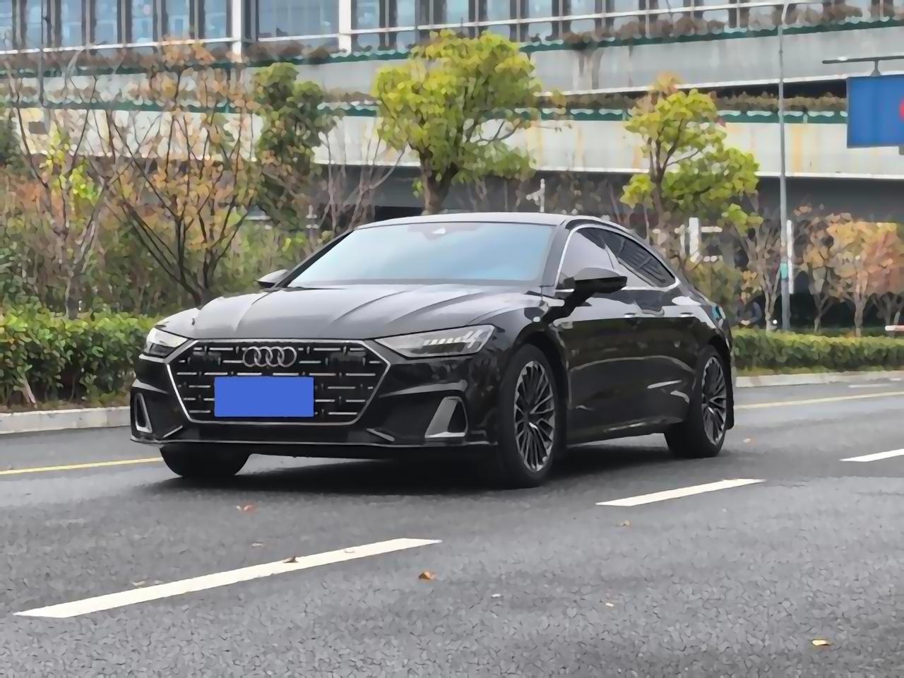 二手奥迪A7L高配到底值不值上🏁💥我对奥迪A7L上头的地方，其实不是2